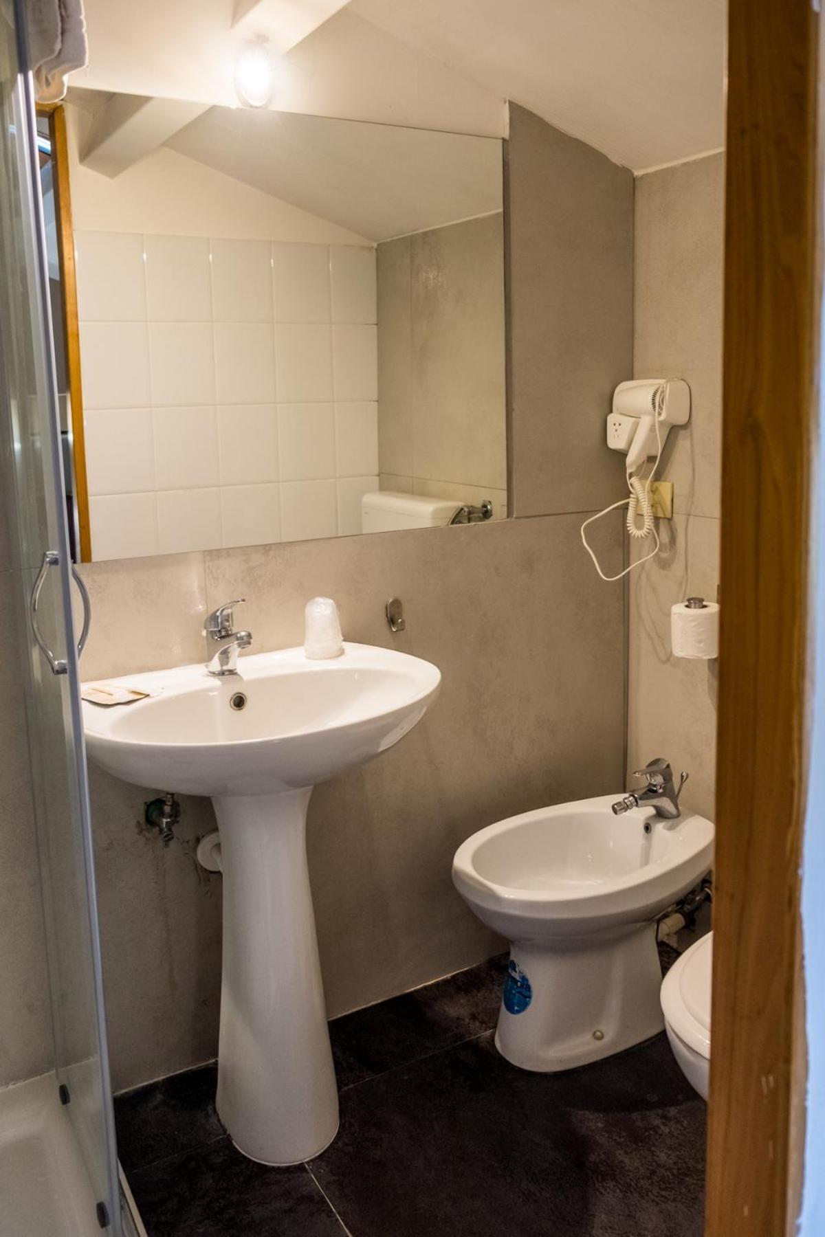 Double Room,682130157:JPEG