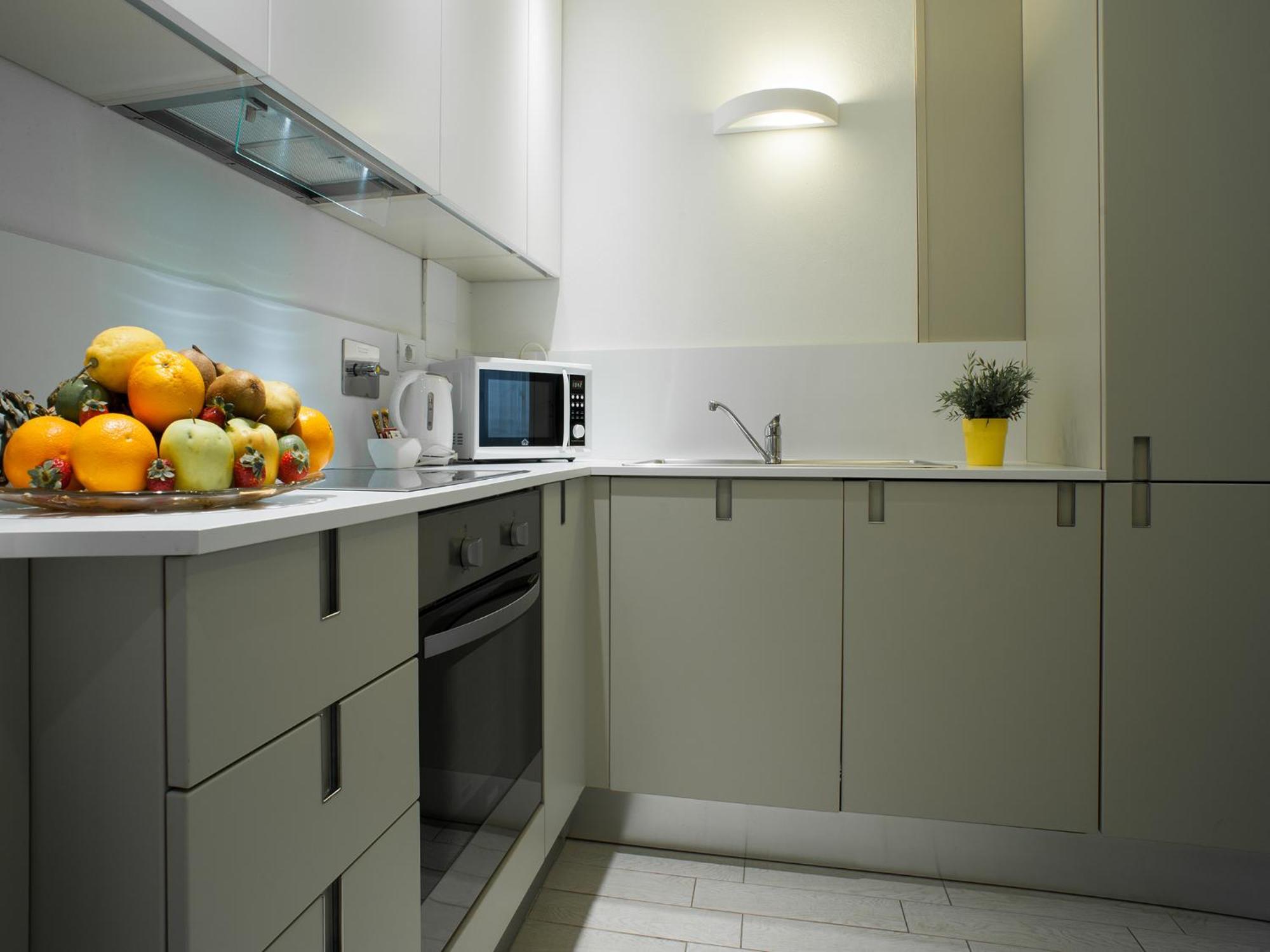 Superior One-Bedroom Apartment