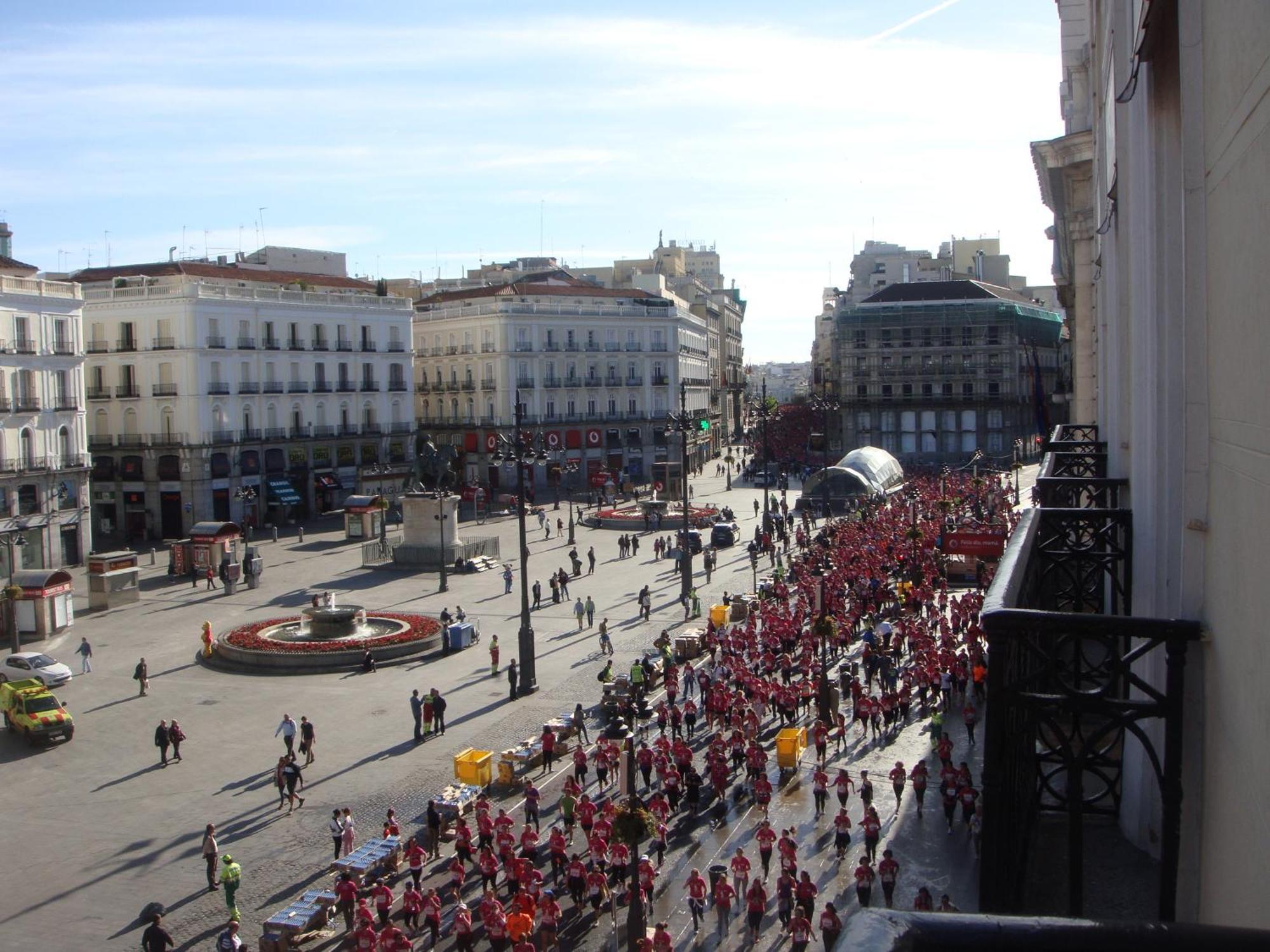 Camera Quadrupla con Vista Puerta del Sol
