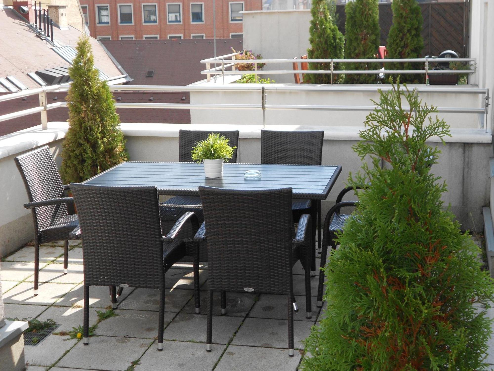 Appartamento Attico con 3 Camere da Letto e Terrazza (6 Adulti)