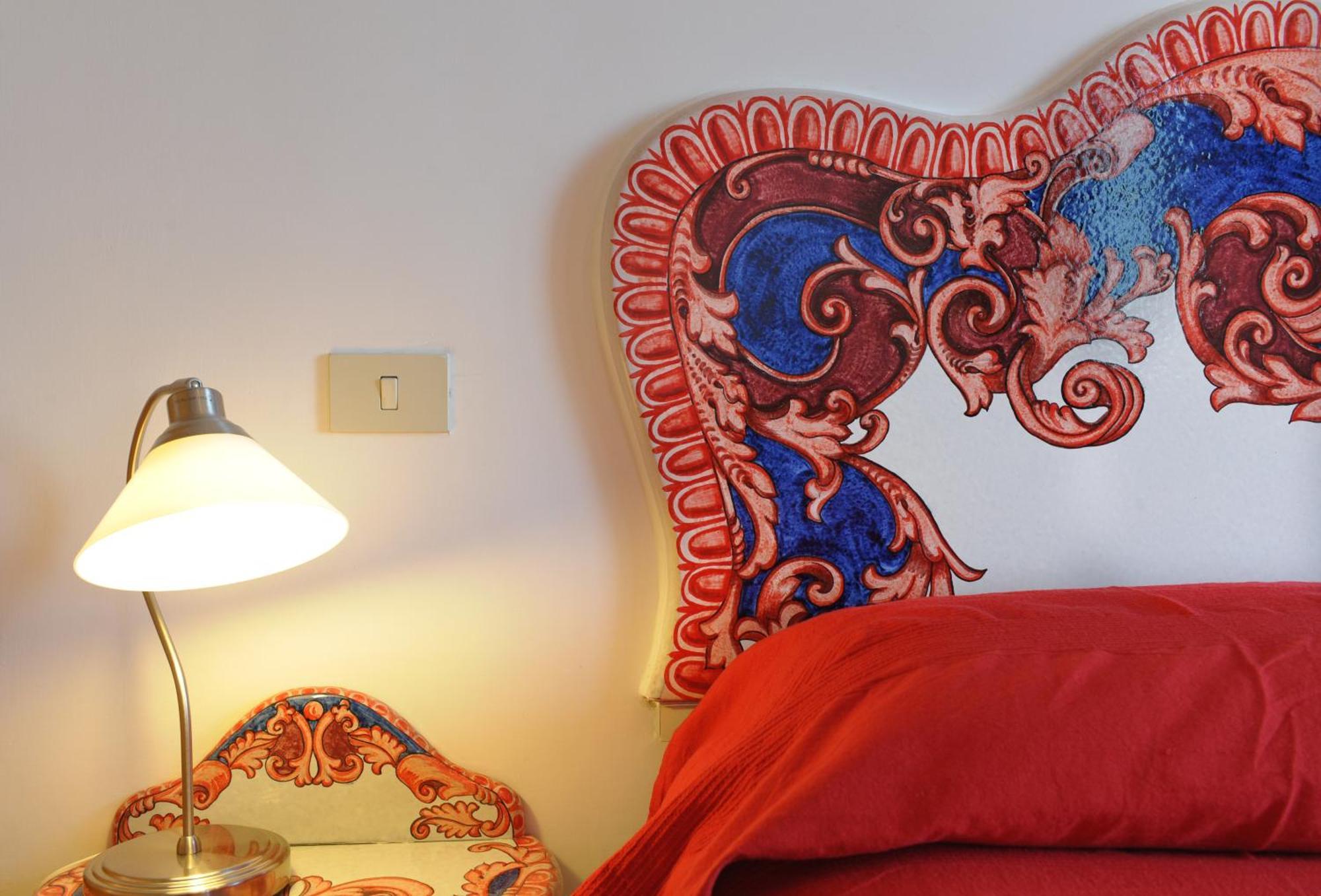 Appartamento con 1 Camera da Letto e Vista Mare - Rosso