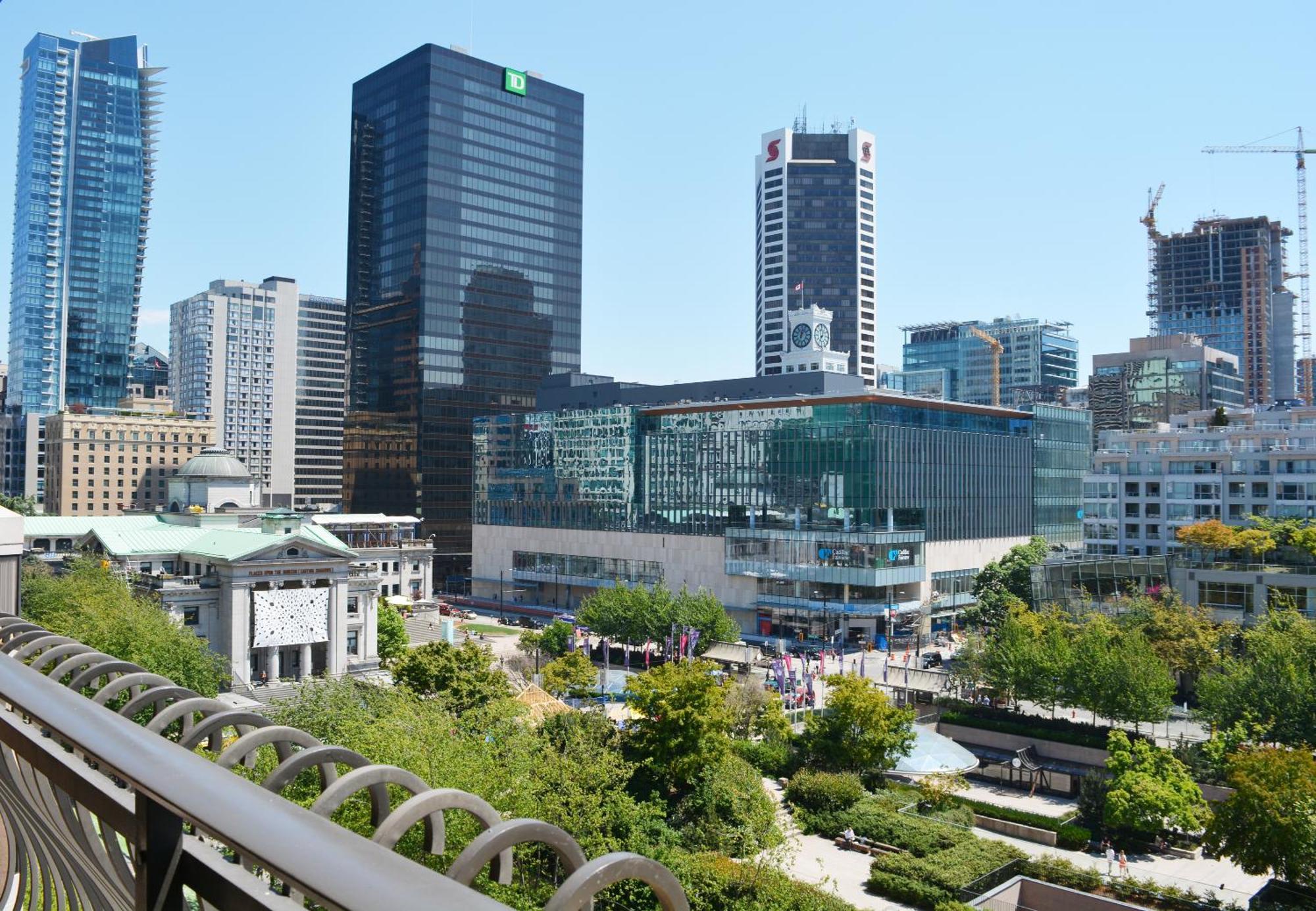 Penthouse 12th Floor