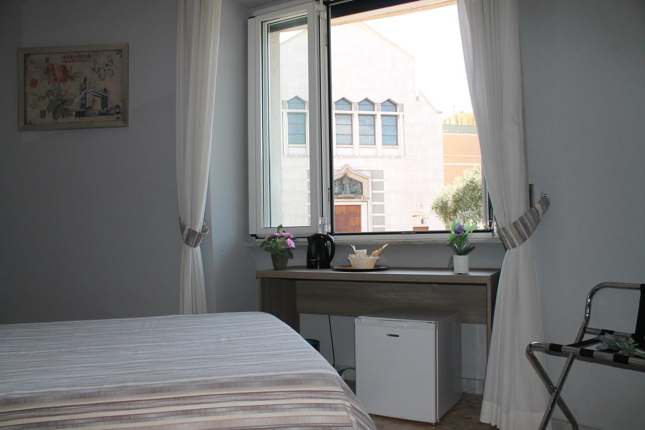 Double Room Private Bathroom