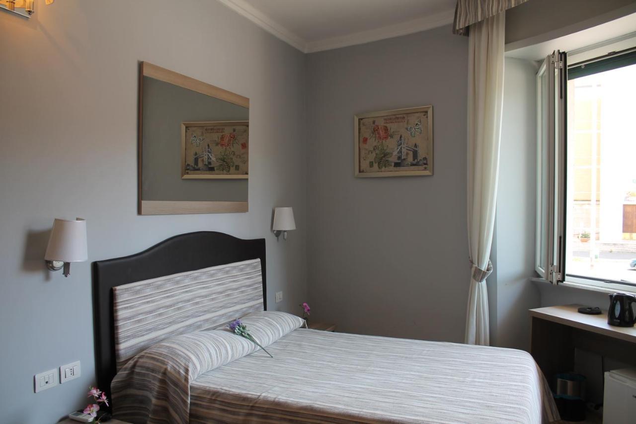 Double Room Private Bathroom