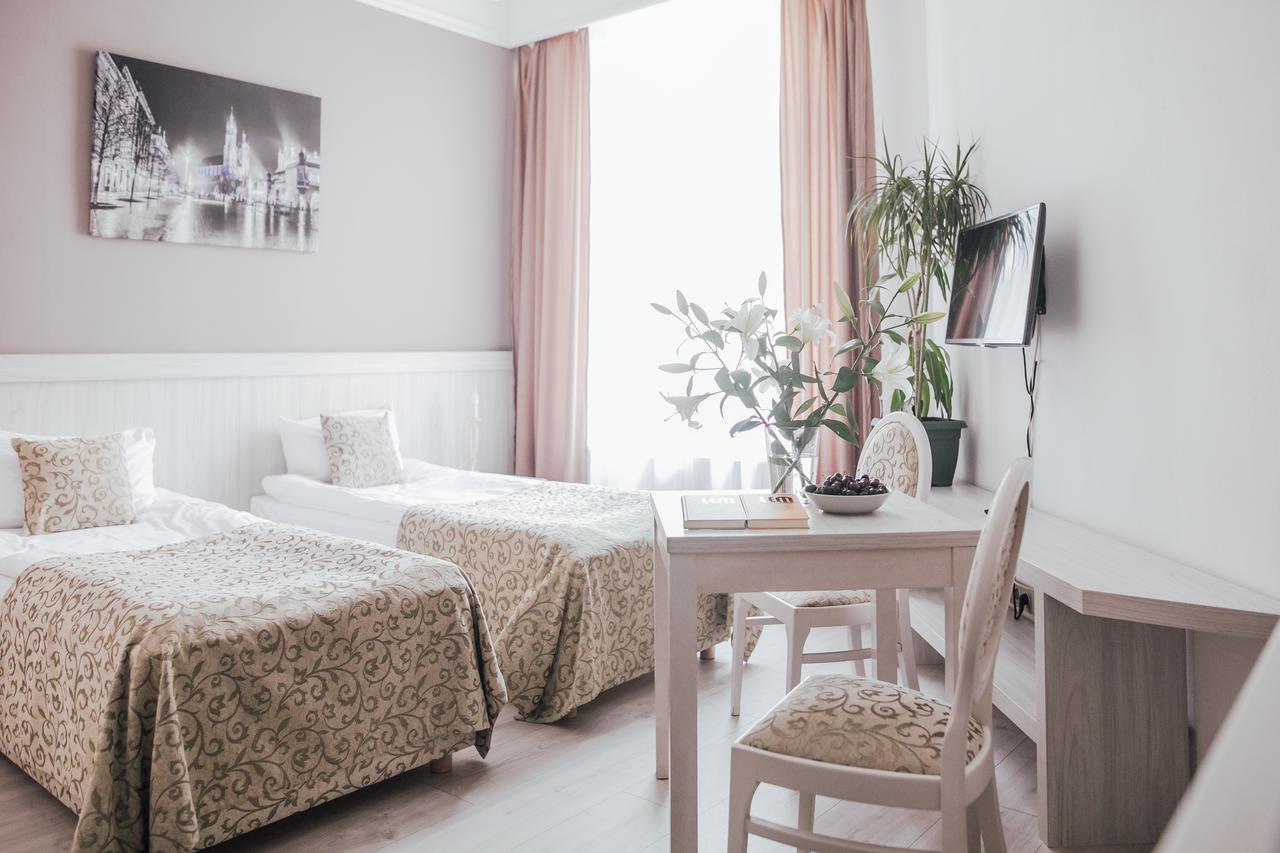 Studio Apartment Single Beds