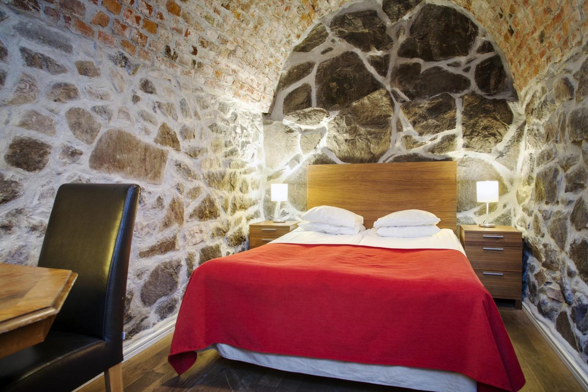 Economy Double Room No Window