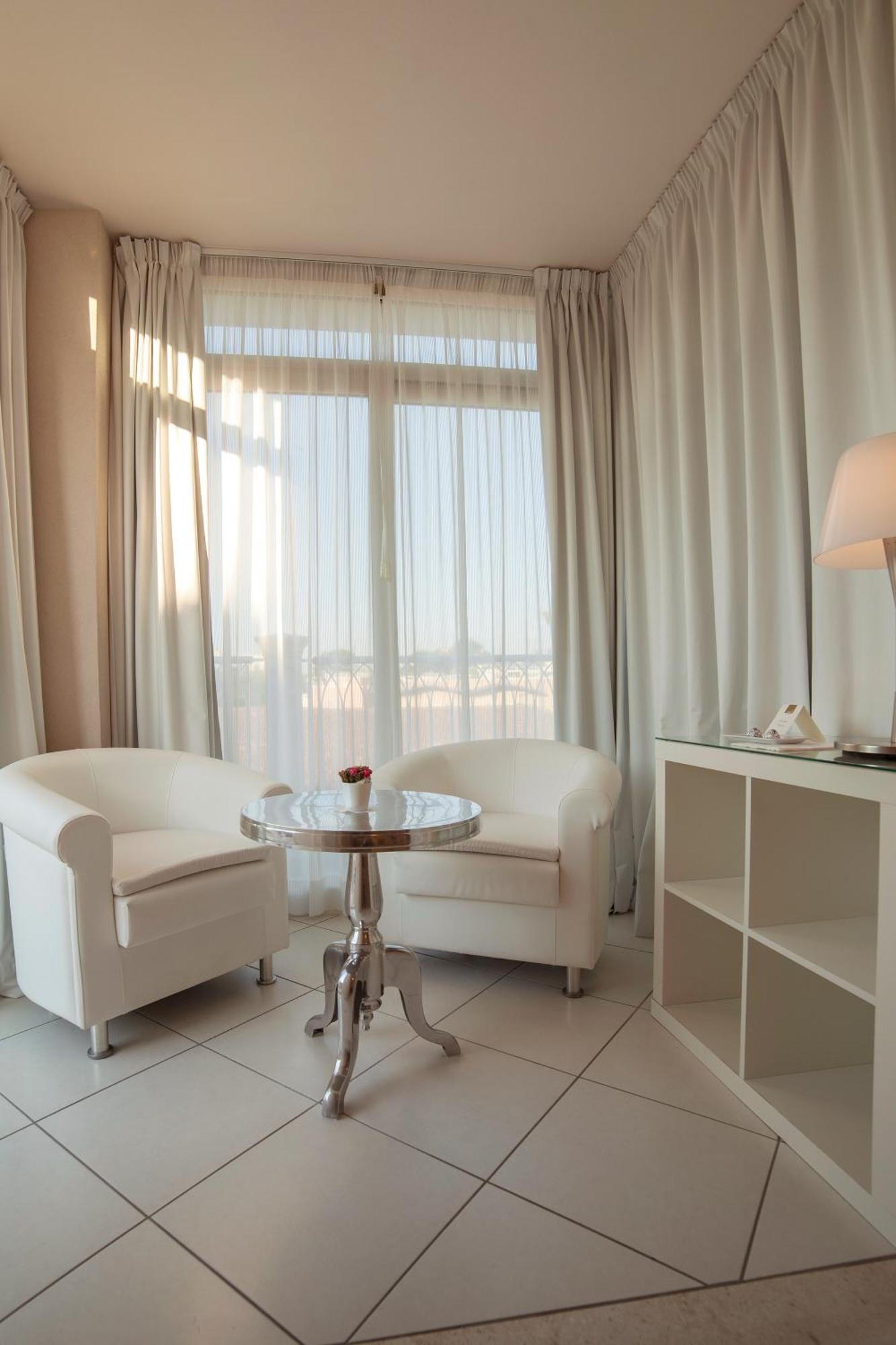 Penthouse Suite