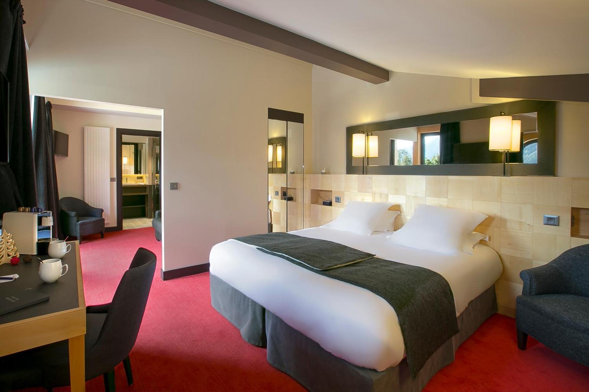 Queen Suite Balcony