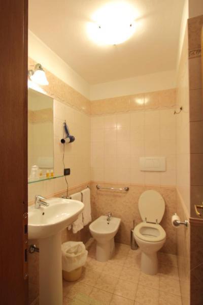 Camera Matrimoniale con Bagno Privato