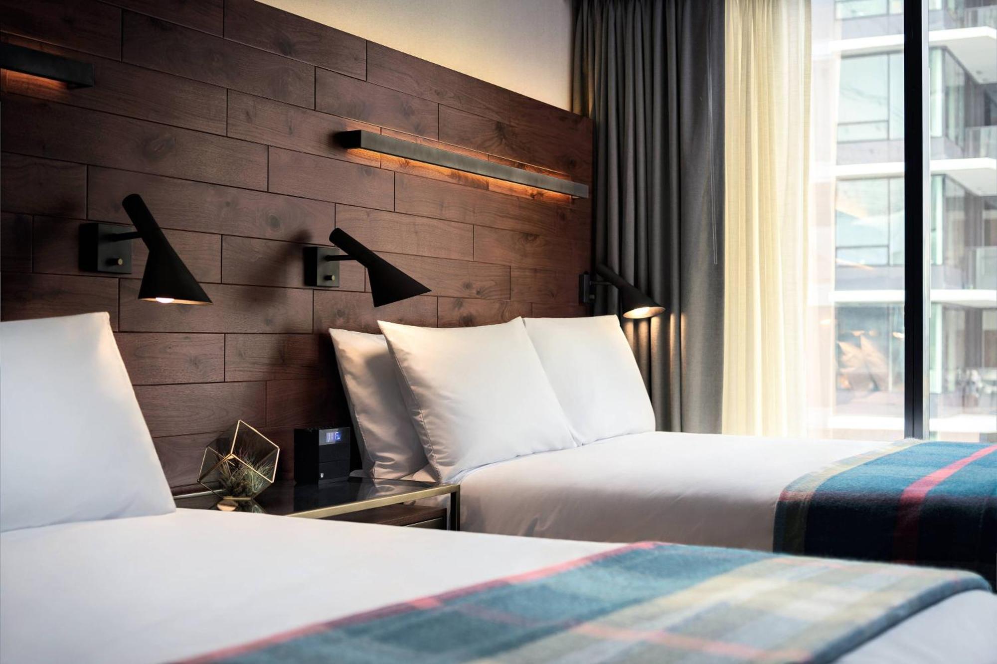 Guest room 2 Queens High floor