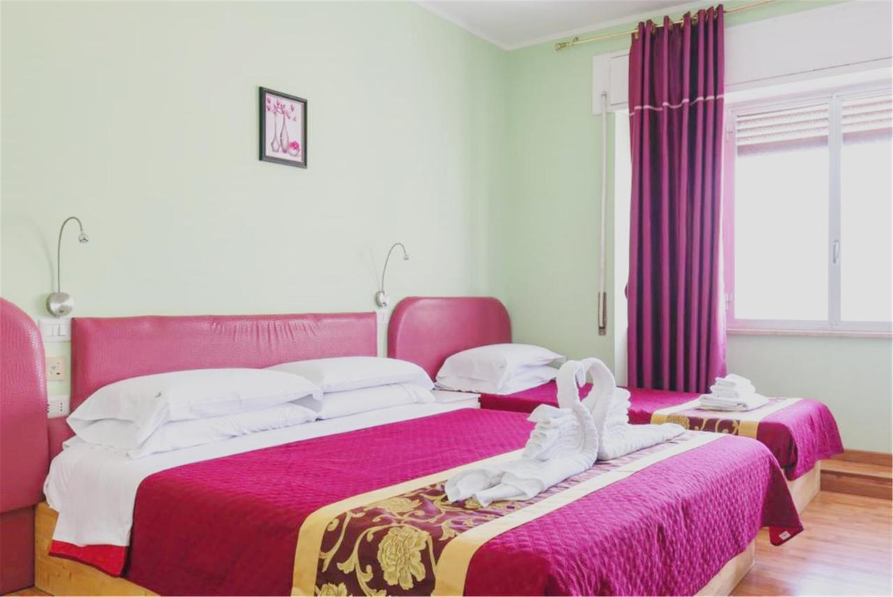 Deluxe Family Room