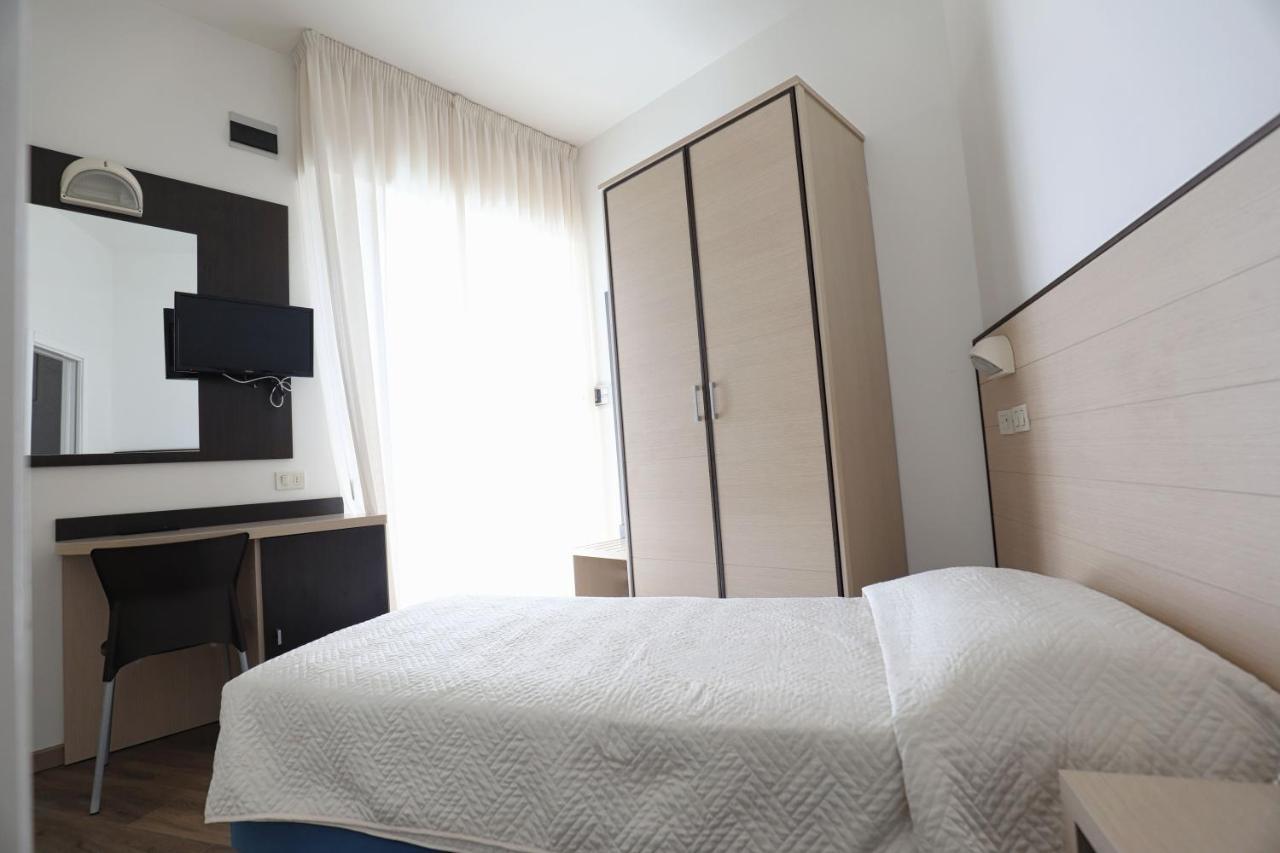 Budget Double Room,1645651971:JPEG