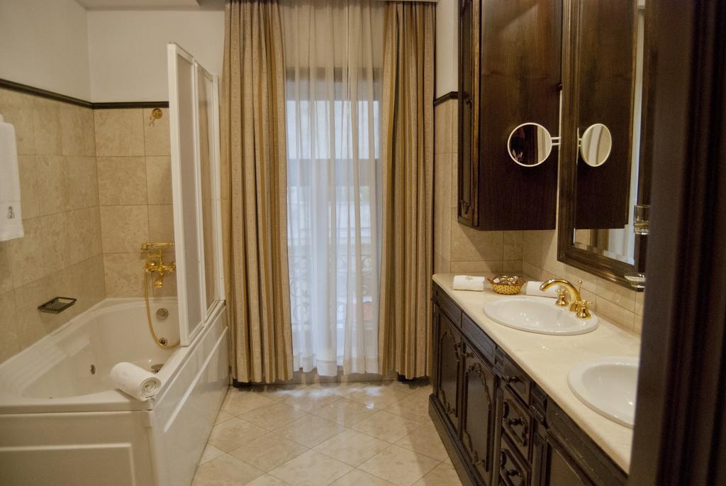 Presidential Suite