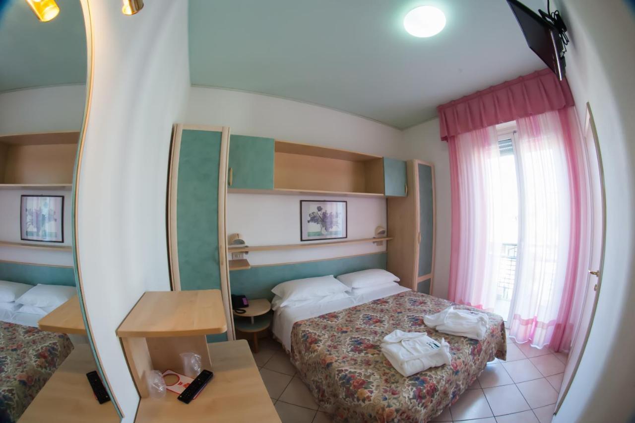 Camera Familiare