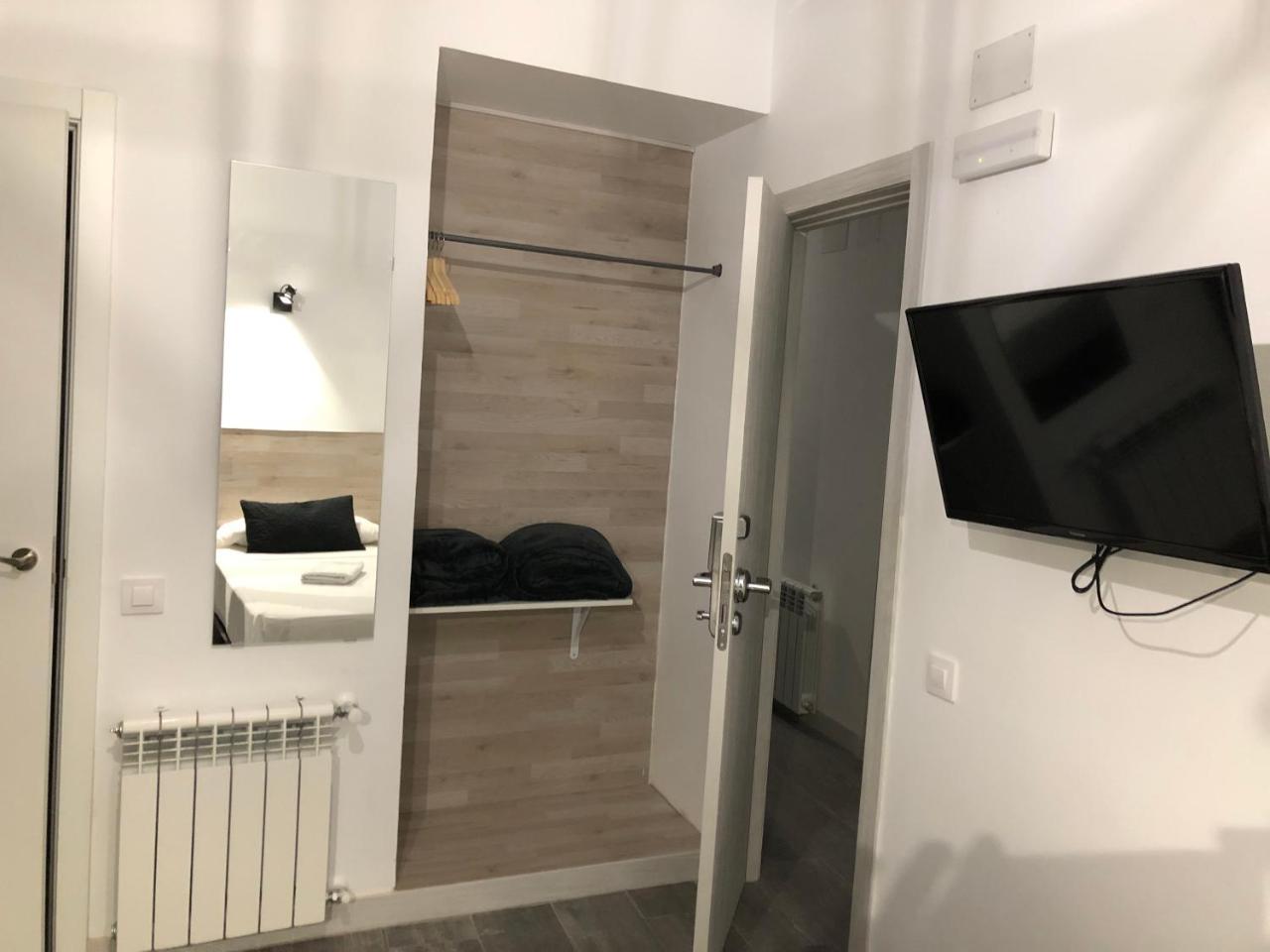 Camera Doppia con Letti Singoli con Bagno Privato