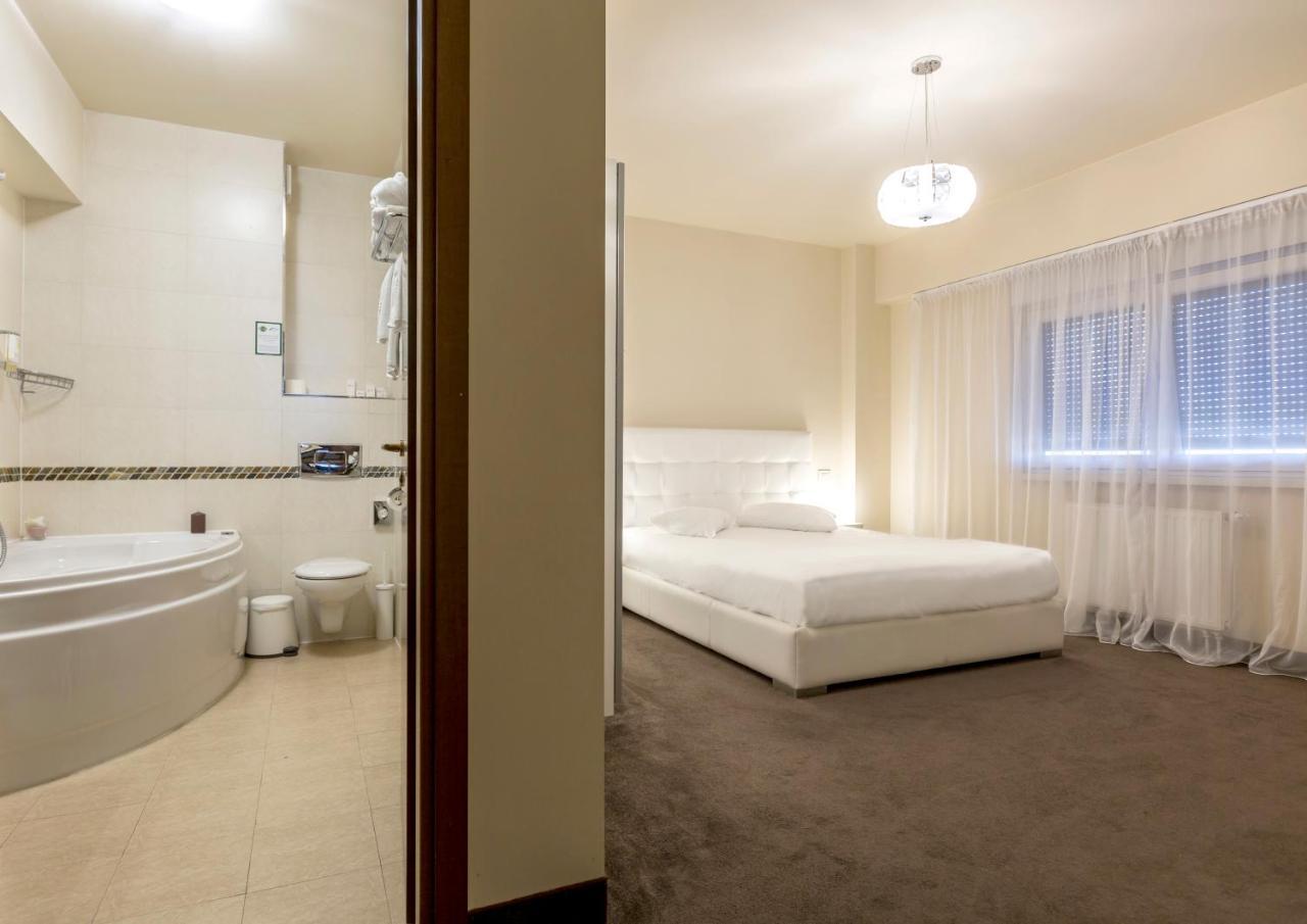 Large Apartment Spa
