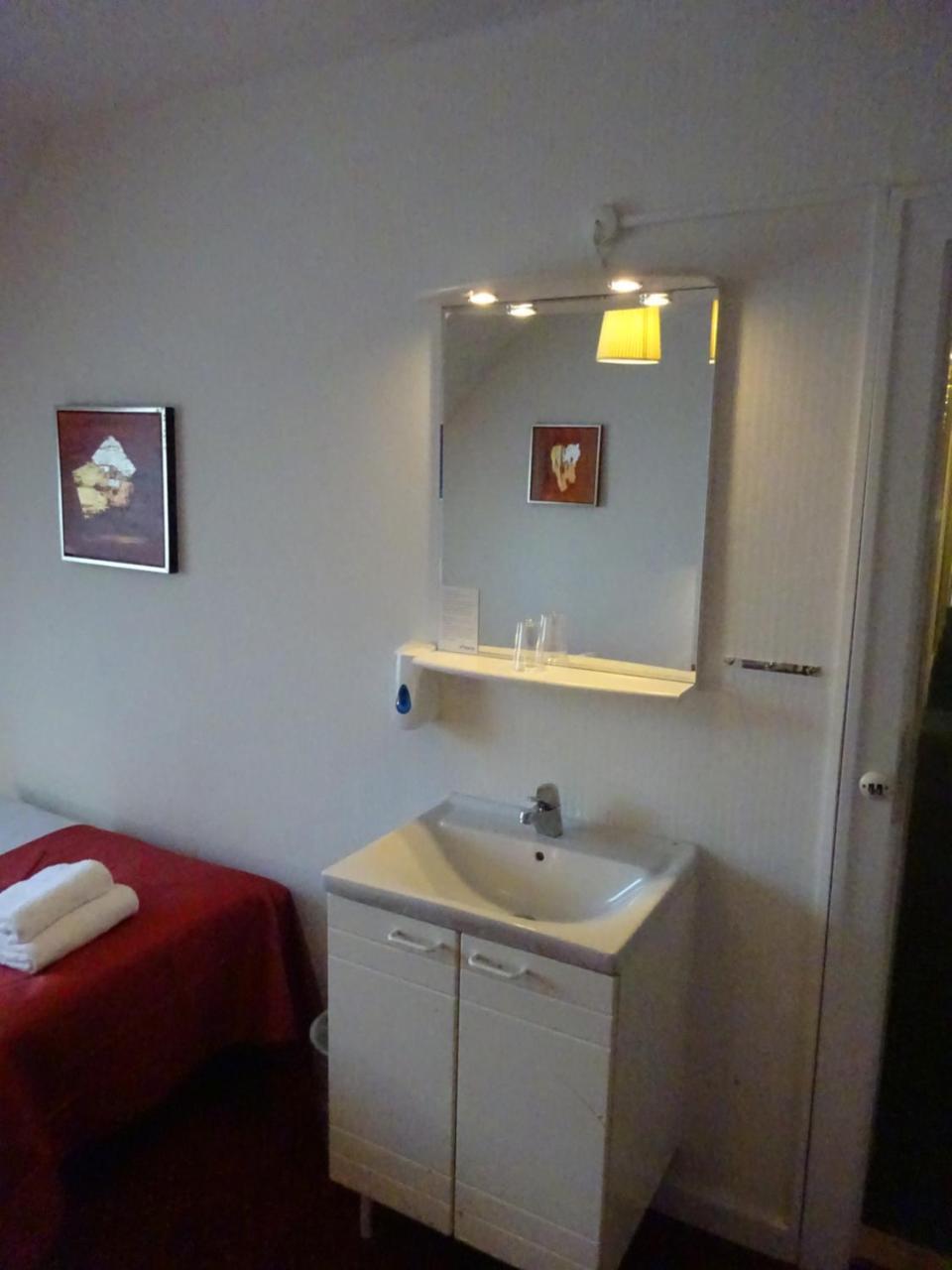 Economy Single Room