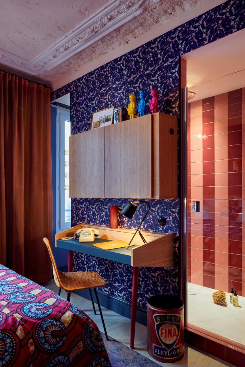 Medium Room