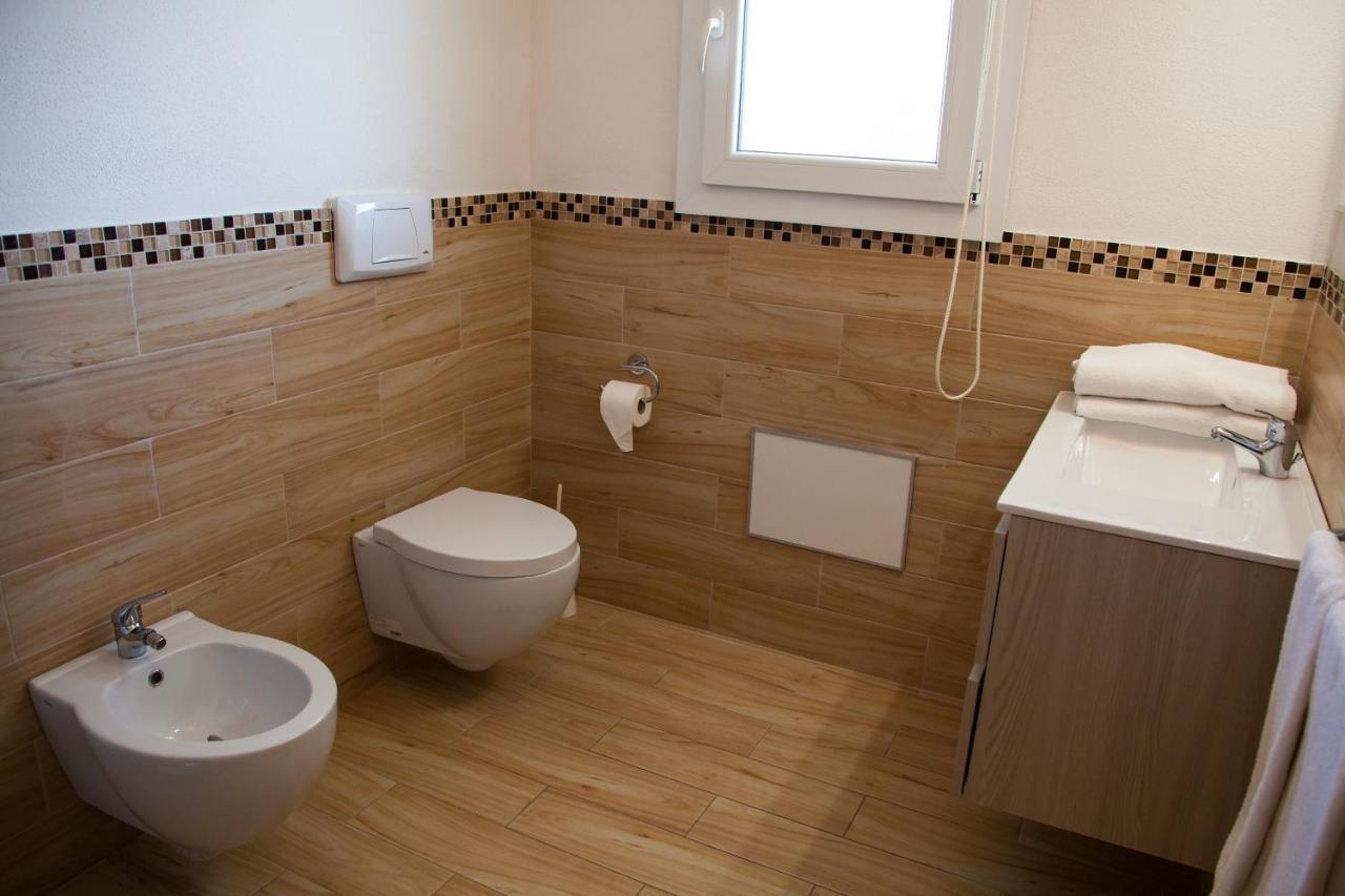 Appartamento con 2 Camere da Letto e Vista Mare