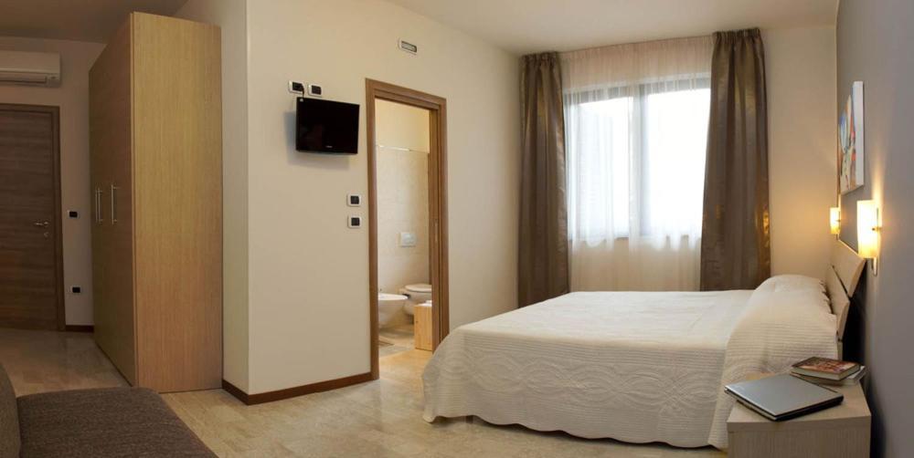 Double Room,757088482:JPEG