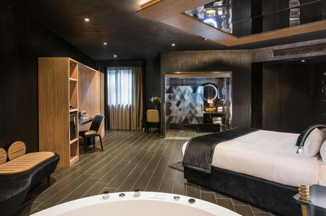 Suite Hot Tub
