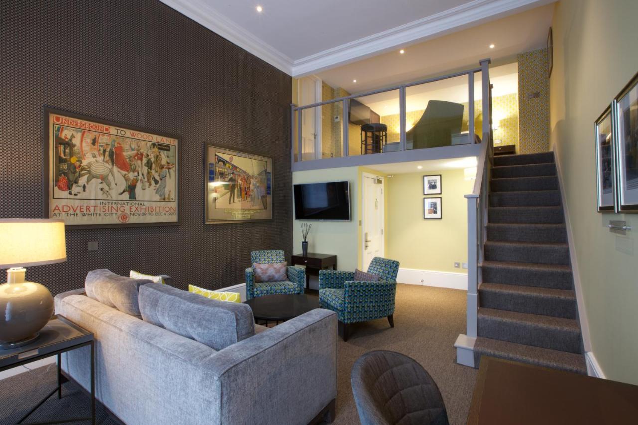 Deluxe King Suite