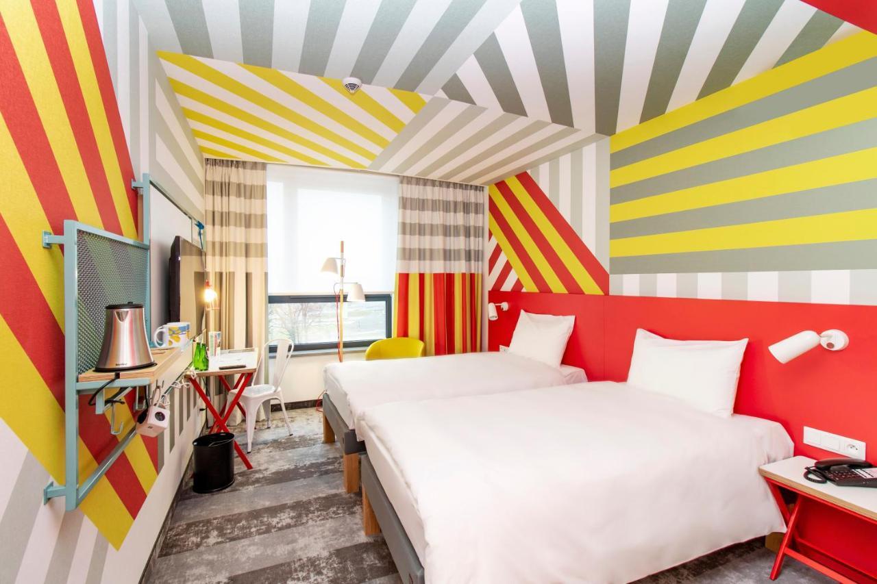 Standard Room Two Single Beds
