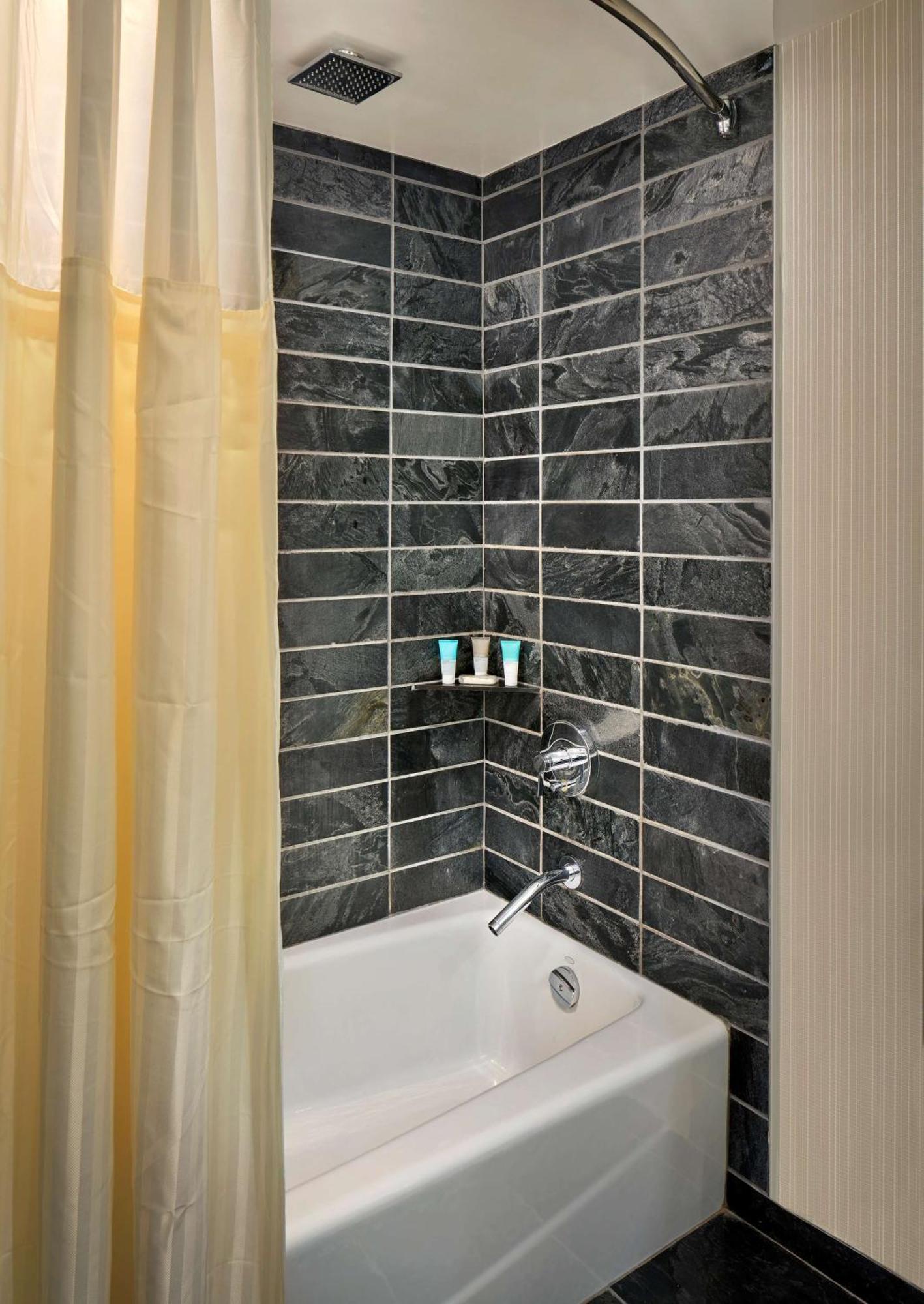 Double Room Two Double Beds City View