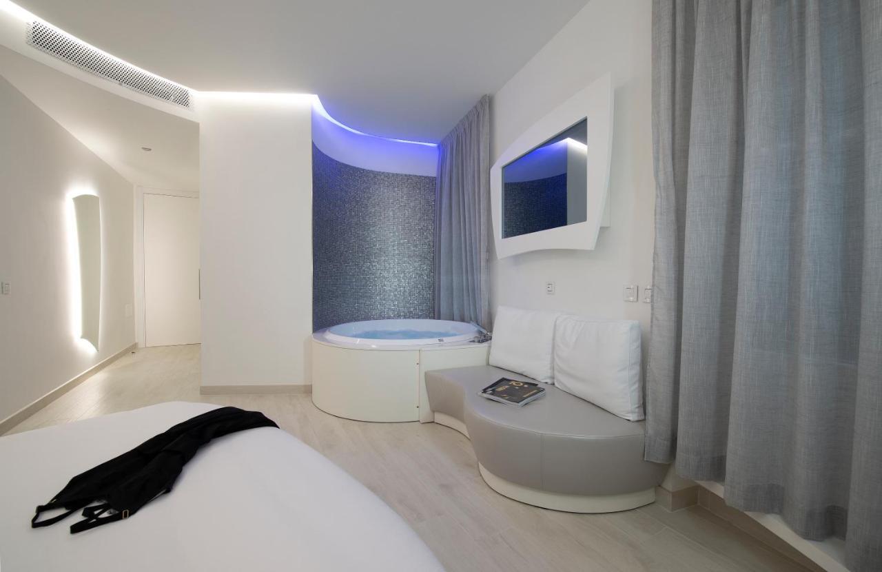 Camera Matrimoniale Deluxe con Vasca