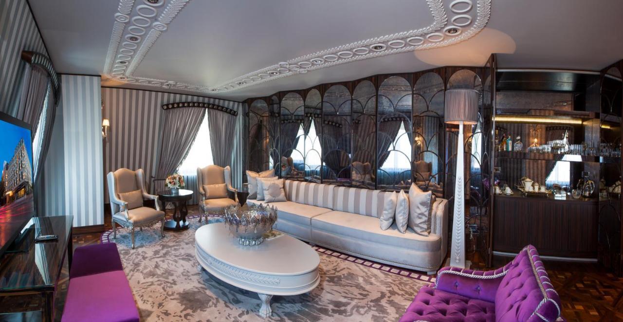 Suite Presidenziale con Letto King-Size, Sauna e Vasca Idromassaggio