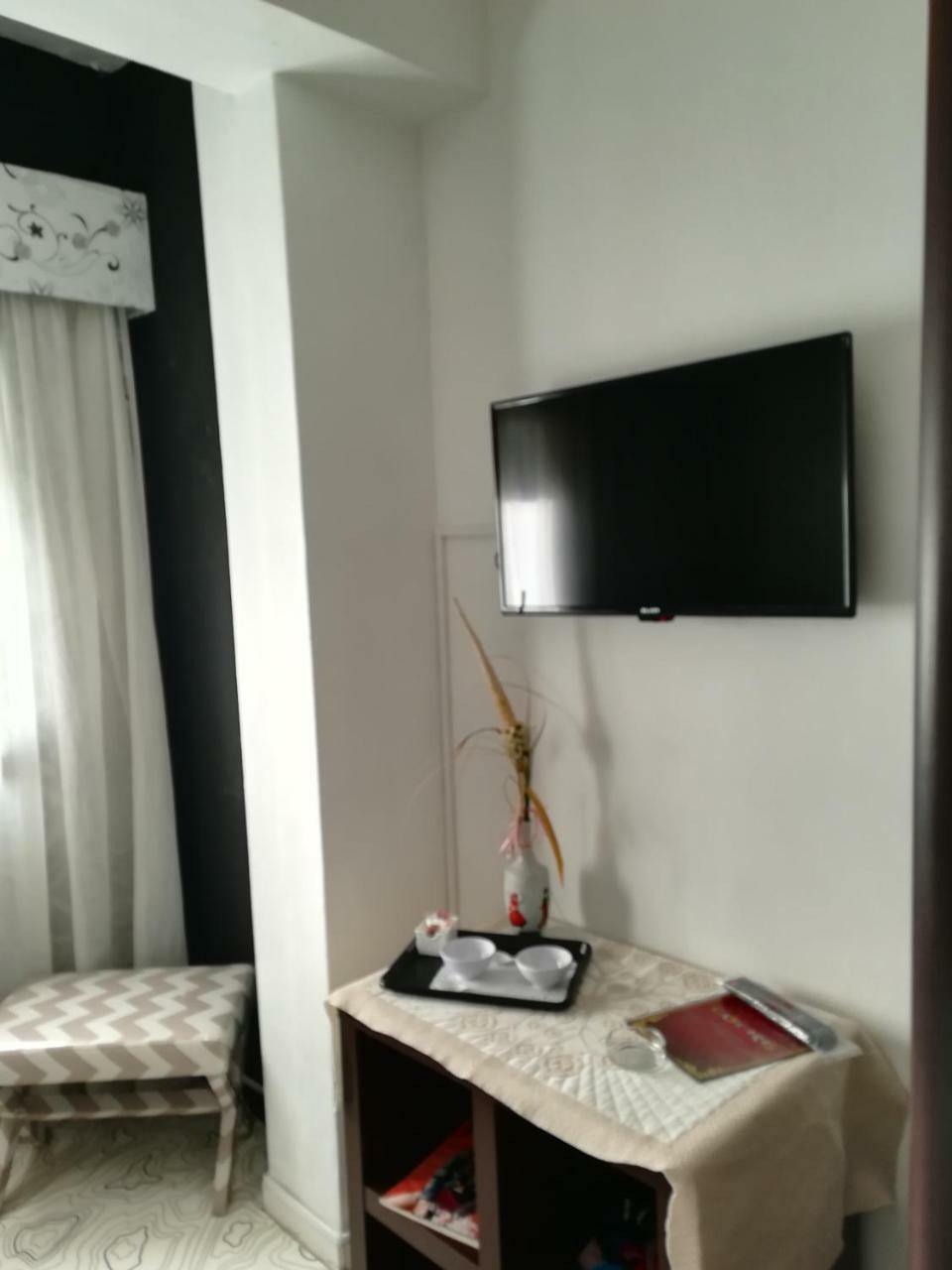 Comfort Triple Room Shower
