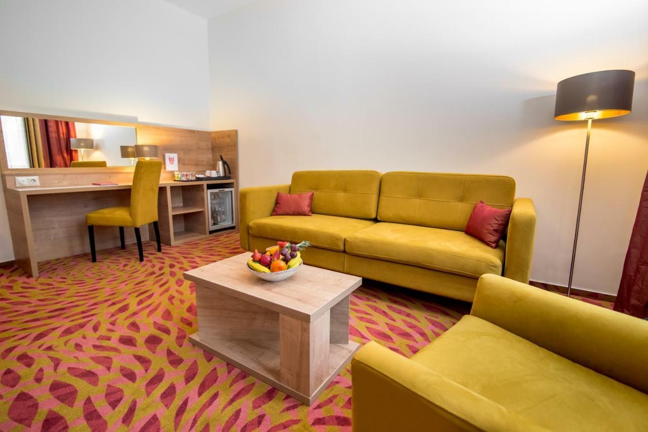 Deluxe Double or Twin Room Garden View
