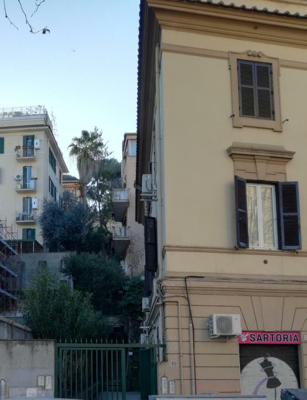 Appartamento con 3 Camere da Letto
