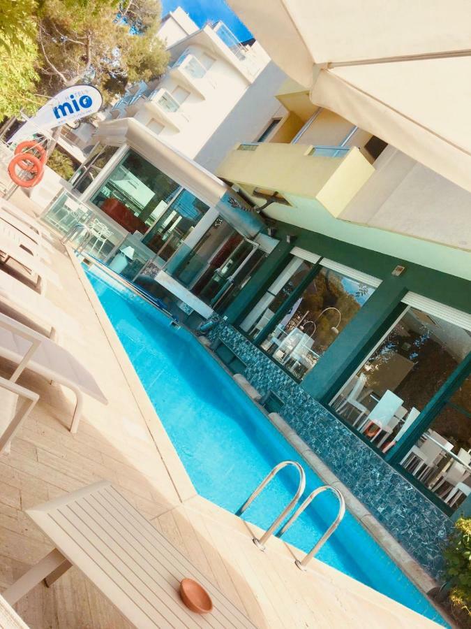 Superior Double or Twin Room Pool View