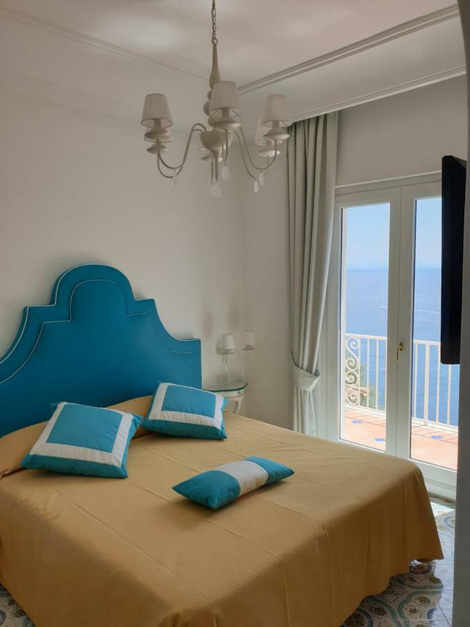 Camera Matrimoniale/Doppia con Letti Singoli con Vista Mare