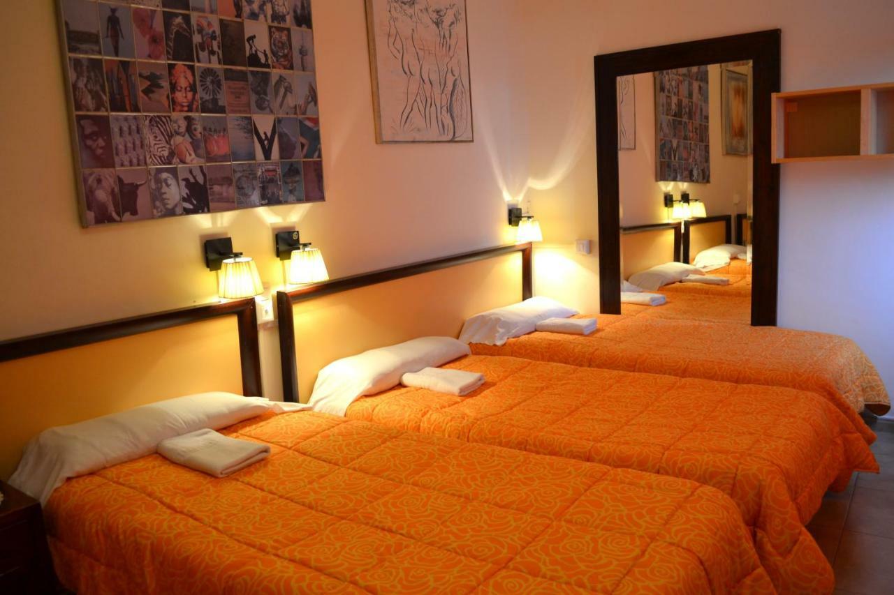 Camera Matrimoniale con Letto Supplementare (3 Adulti) e con Bagno