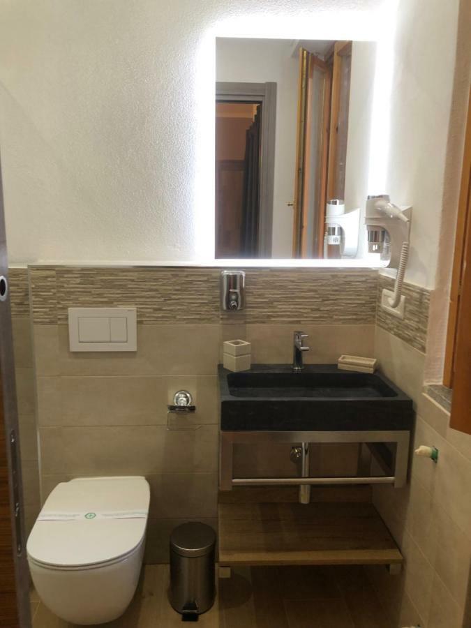 Camera Matrimoniale con Bagno Privato