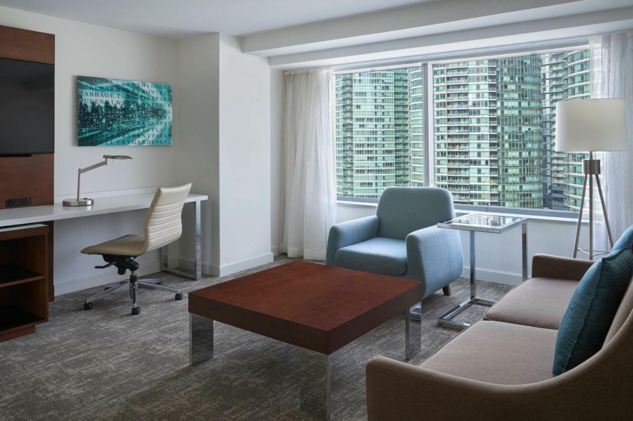 1 Bedroom Suite 2 Double Sofa bed City view