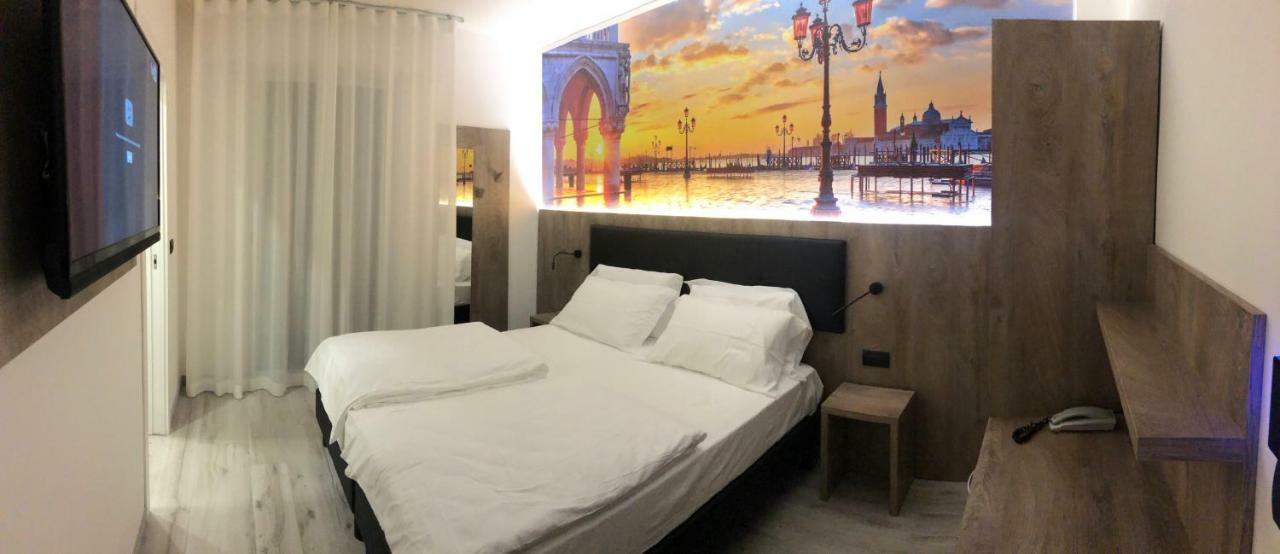 Camera Superior Matrimoniale/Doppia con Letti Singoli