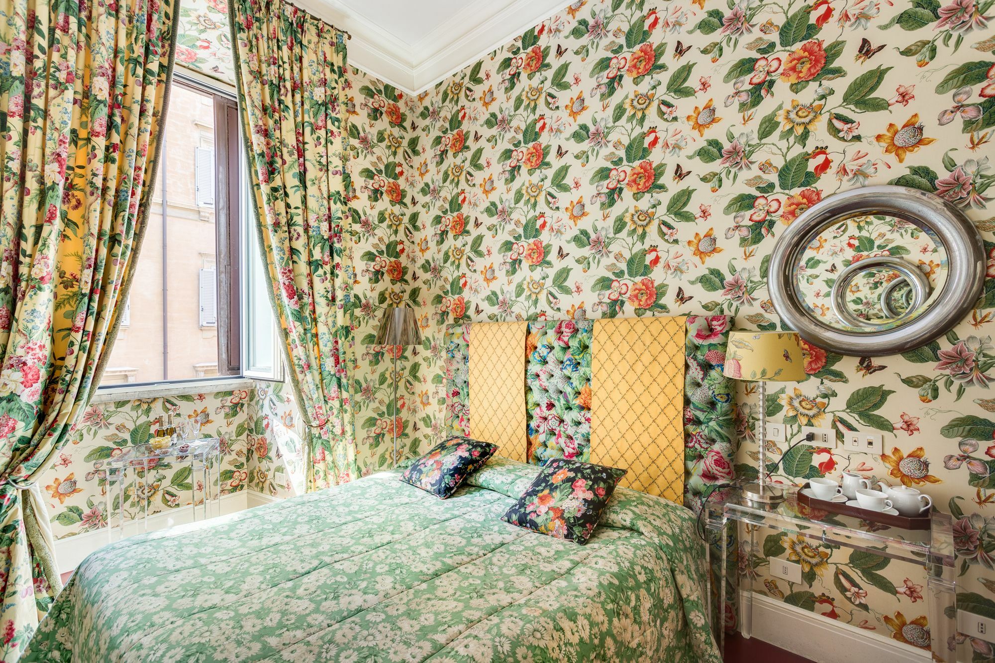 Superior Double Room Street View