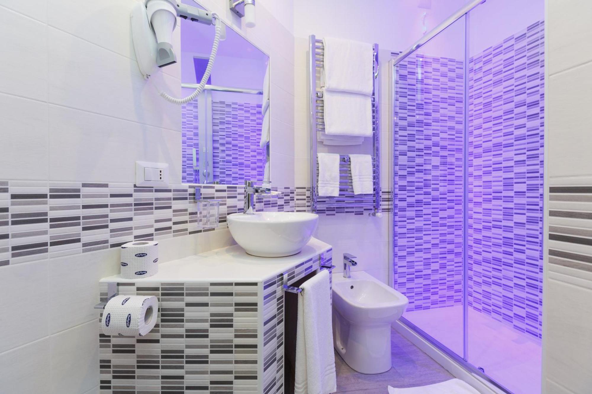 Triple Room with Private Bathroom,823131857:JPEG