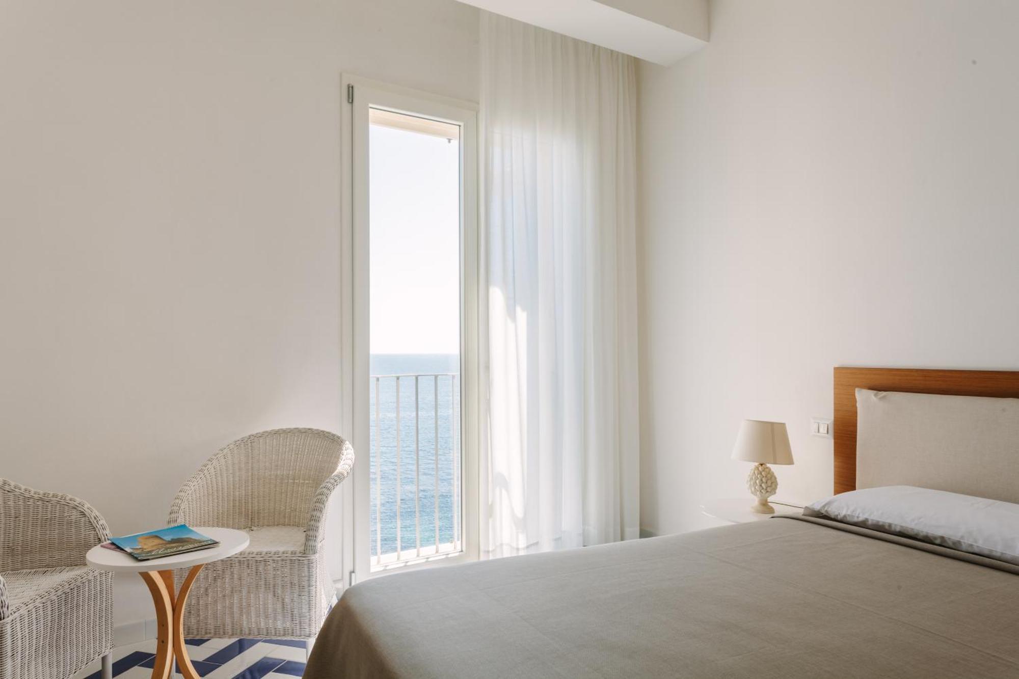Two-Bedroom Apartment Sea View