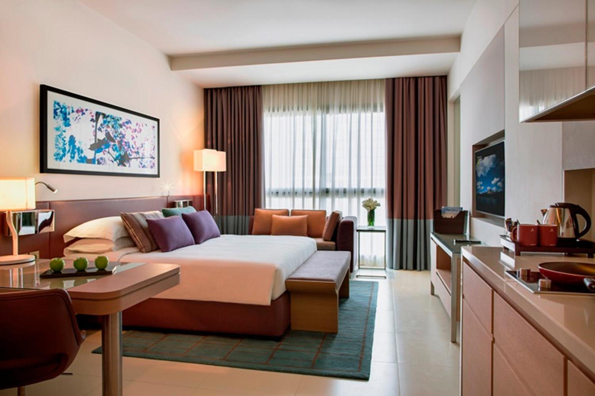 Studio King Bed