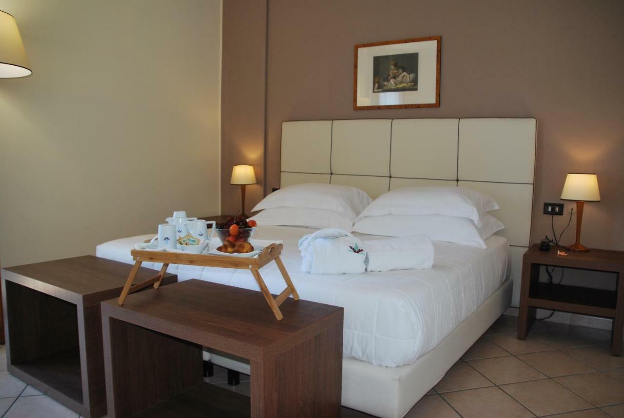 Double or Twin Room Sea View