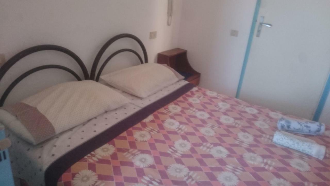 Camera Matrimoniale Familiare (2 Adulti + 1 Bambino)