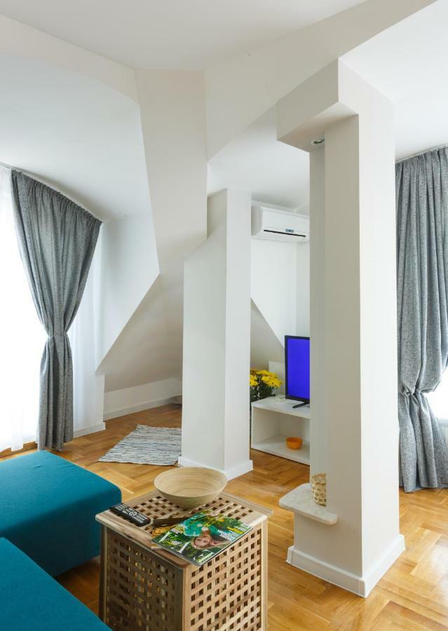 Appartamento con 2 Camere da Letto e Terrazza