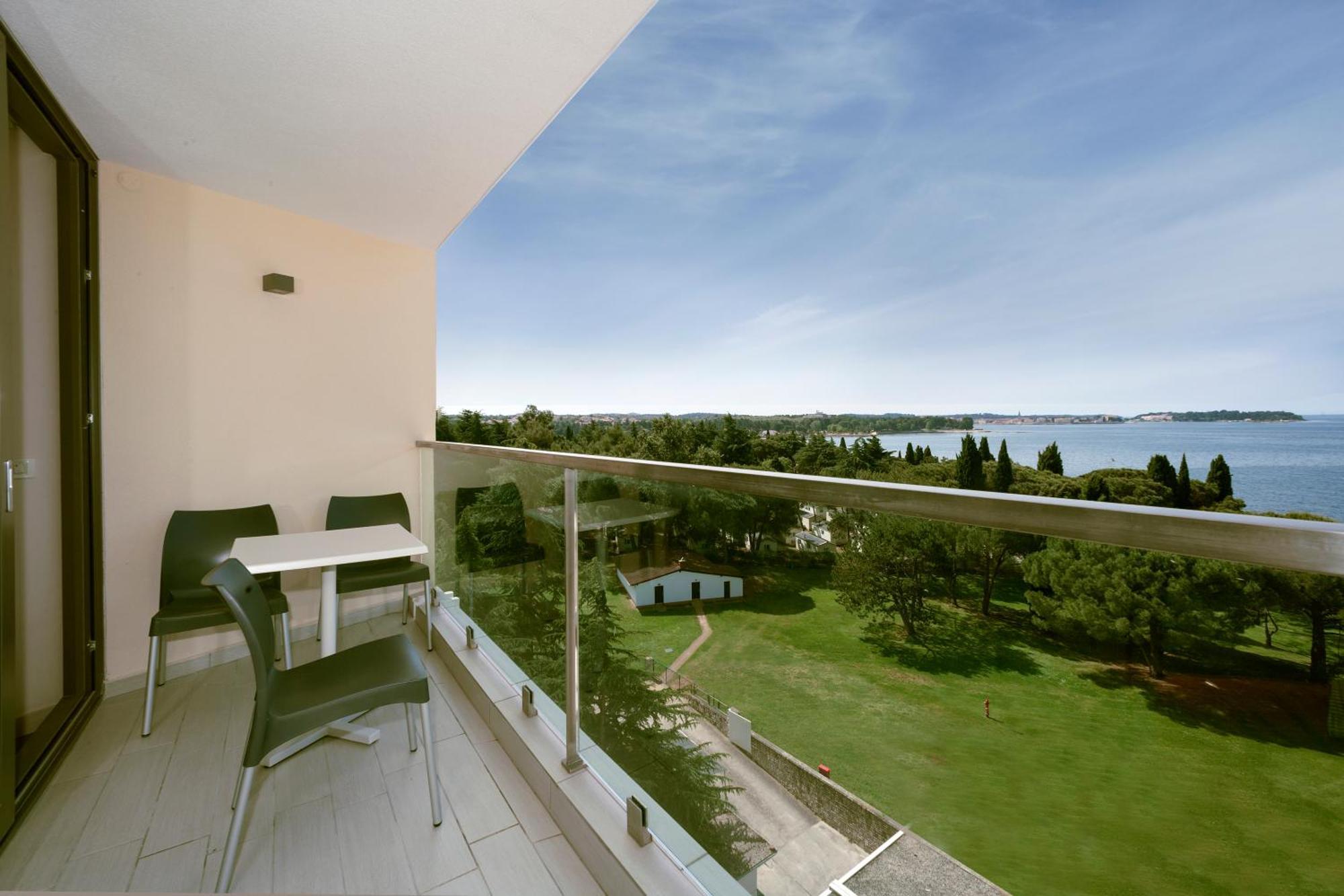Camera Superior con Balcone, Vista Mare e Letto Supplementare