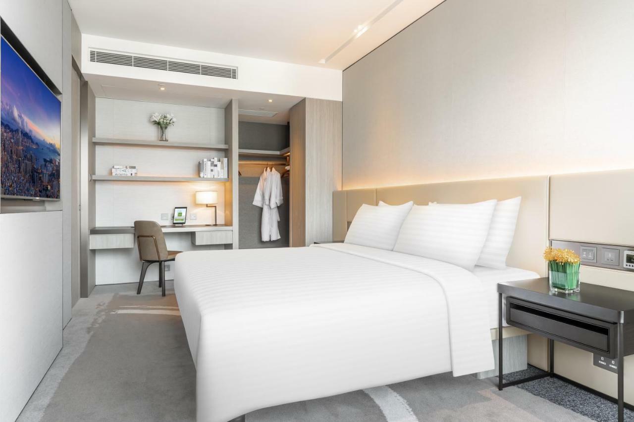 River Apartment King Bed