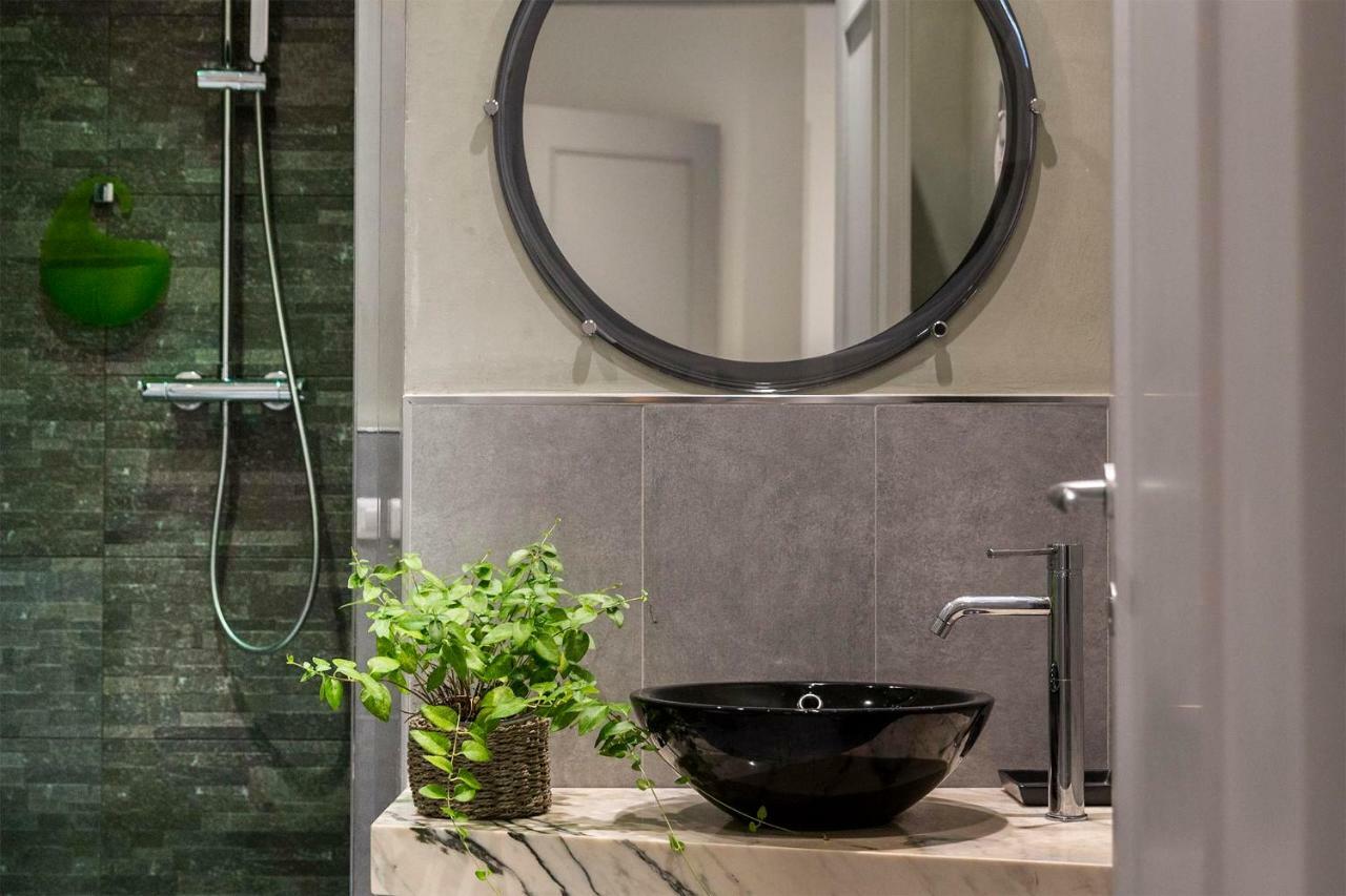 Double Room Private External Bathroom
