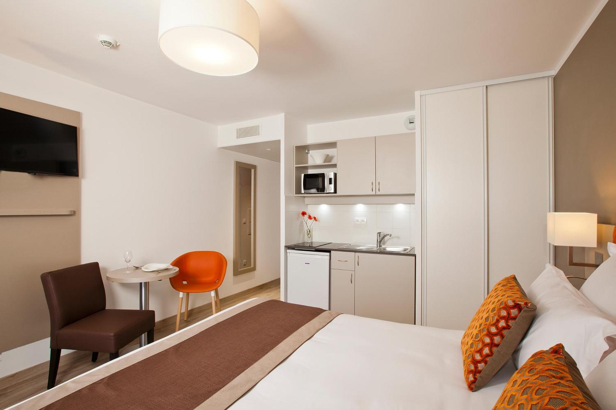 Monolocale con Letto Matrimoniale o 2 Letti Singoli